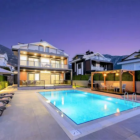Oeluedeniz Ovacik 4 1 Salon 8 Kisilik Tatil Villasi فيلة فتحية