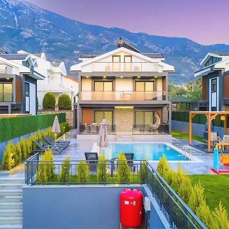 Oeluedeniz Ovacik 4 1 Salon 8 Kisilik Tatil Villasi * Fethiye
