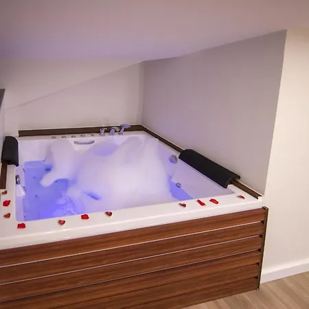 וילה Oeluedeniz Ovacik 4 1 Salon 8 Kisilik Tatil Villasi פאטהיה