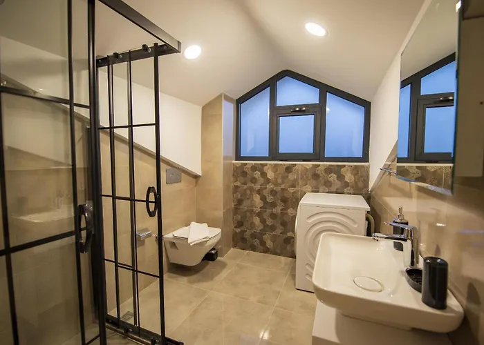 Oeluedeniz Ovacik 4 1 Salon 8 Kisilik Tatil Villasi Villa