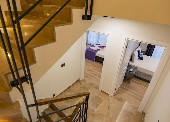 Oeluedeniz Ovacik 4 1 Salon 8 Kisilik Tatil Villasi Villa Fethiye